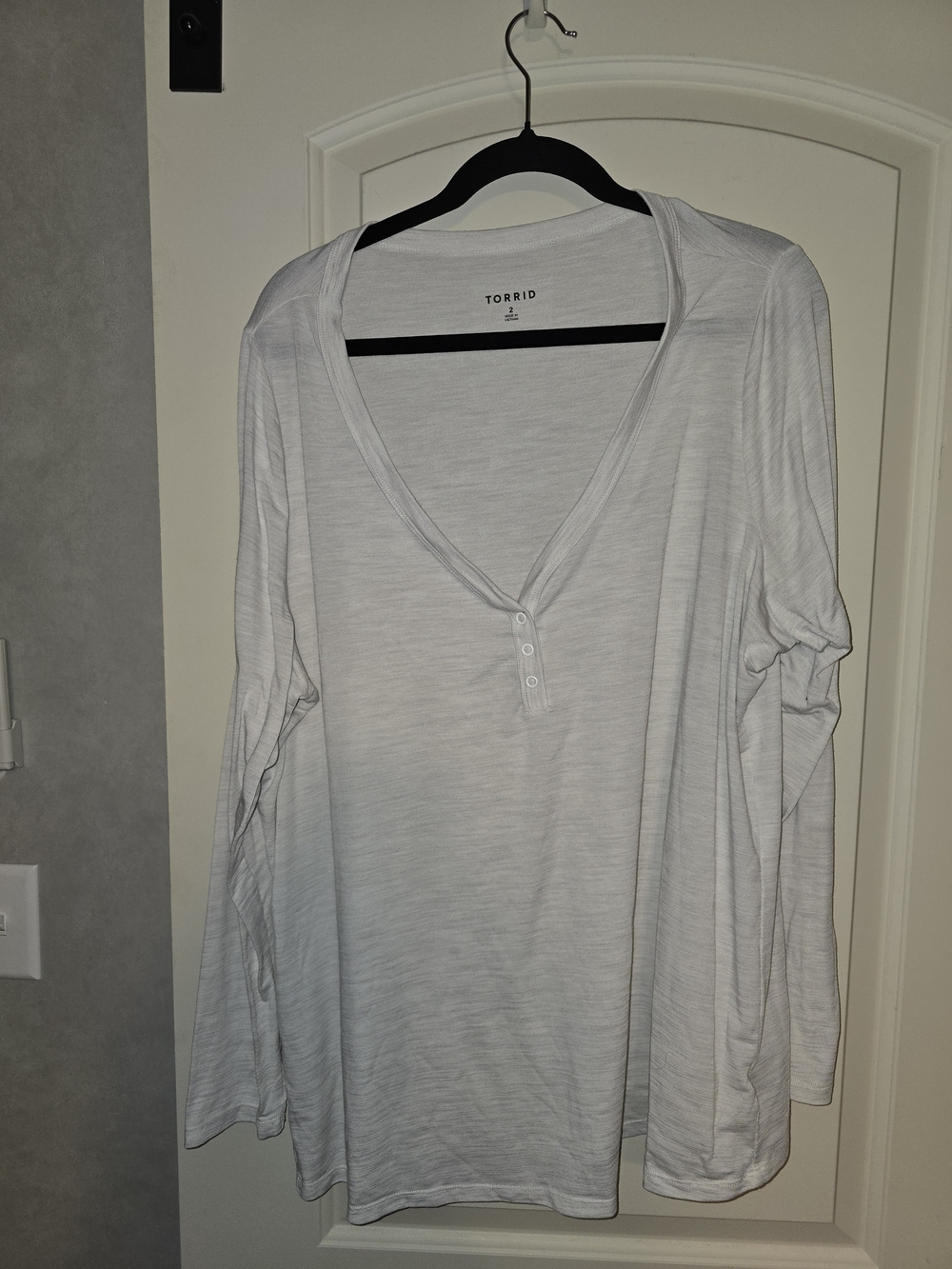 torrid White Long Sleeve Henley Top with V-Neck